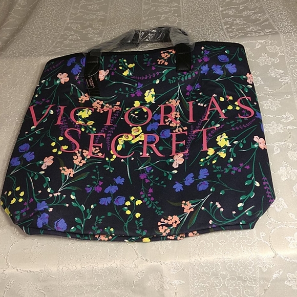 Victoria Secret Floral Canvas Weekend Bag Tote - Picture 3 of 3